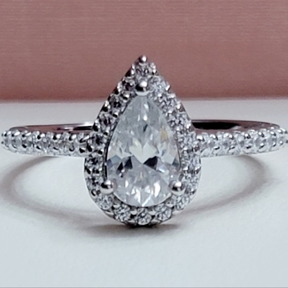 1.5ct Pear Cut Halo Moissanite Diamond Wedding Engagement Ring - Picture 7 of 12